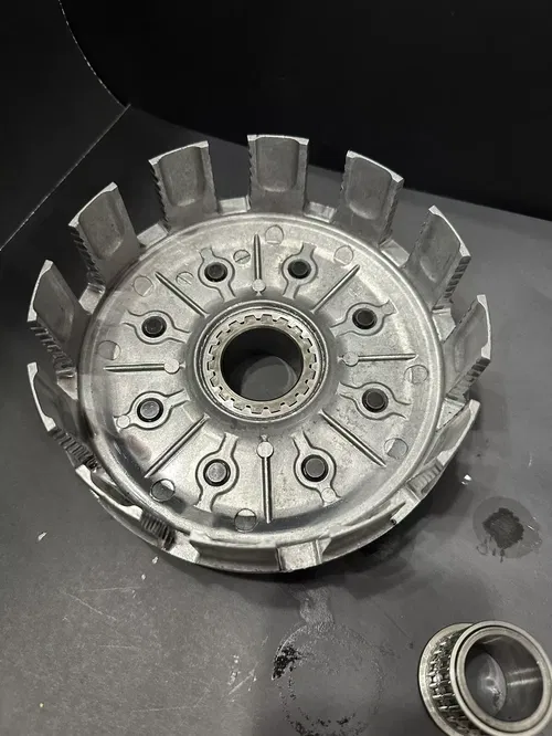 04-08 CRF 250 R Clutch Basket and Clutch Bearing 22100-KRN-A00
