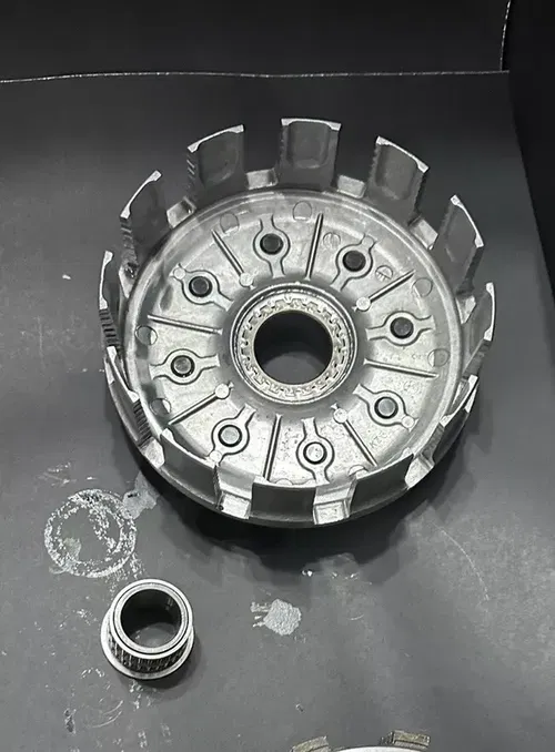 04-08 CRF 250 R Clutch Basket and Clutch Bearing 22100-KRN-A00