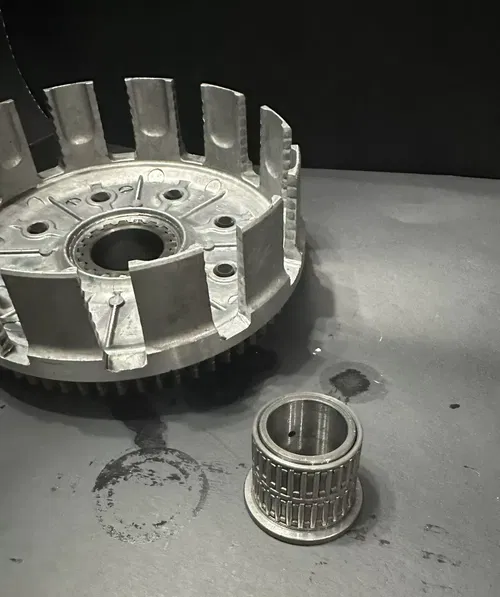 04-08 CRF 250 R Clutch Basket and Clutch Bearing 22100-KRN-A00