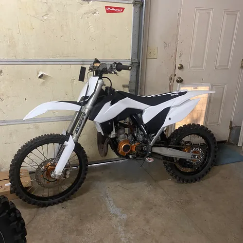 2015 KTM 105