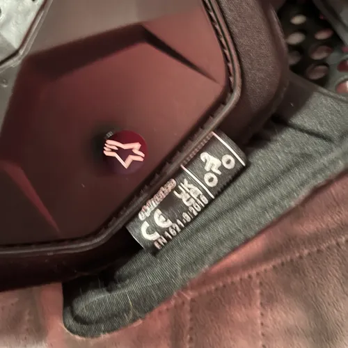 Alpinestars A-10 Roost Guard V2 Black/Red MD/LG