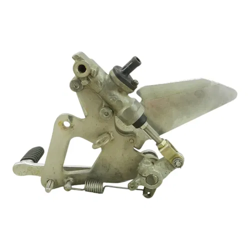 1989 SUZUKI GS500E RIGHT REARSET REAR SET DRIVER FOOTPEG REST STOP  43510-01D00