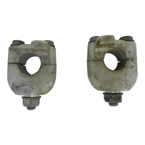 1986 HONDA FOURTRAX 250 TRX250 2X4 HANDLEBAR CLAMP MOUNTS 53130-958-000 53130-HB