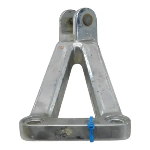 1996 KAWASAKI NINJA ZX6R REAR LEFT FOOTPEG 35011-1736