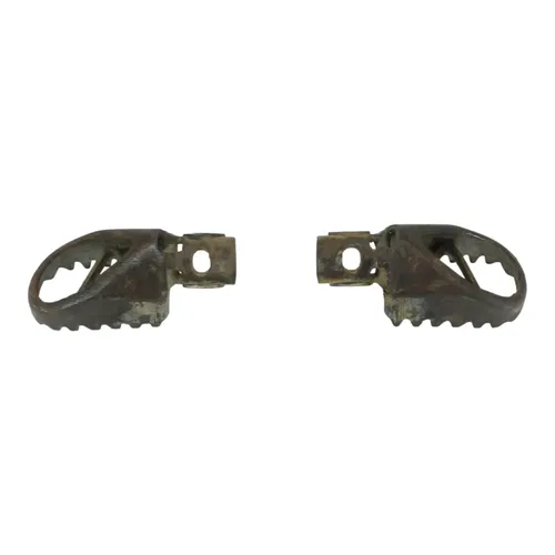 2001 KAWASAKI KX65 FOOTPEG SET LEFT RIGHT 34028-1530-CE