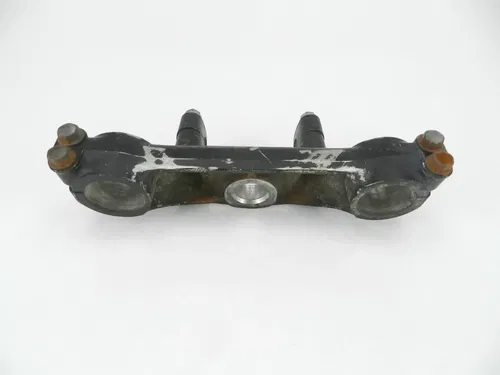 1985 HONDA XR250R UPPER TRIPLE TREE CLAMP BRIDGE 53230-KK1-000