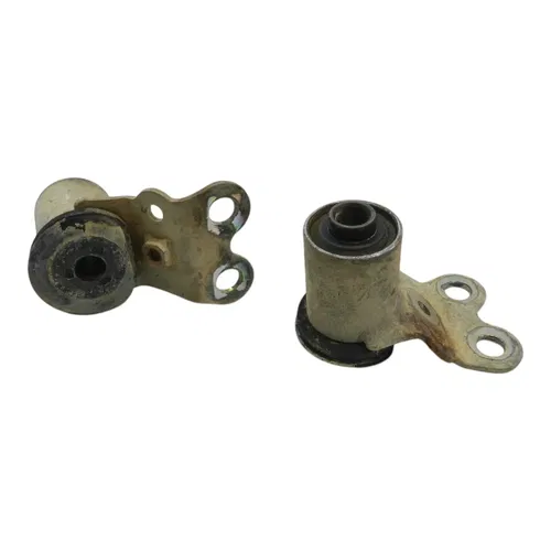 2004 YAMAHA KODIAK 400 YFM400A ENGINE MOUNT 3 5ND-F1316-01-00
