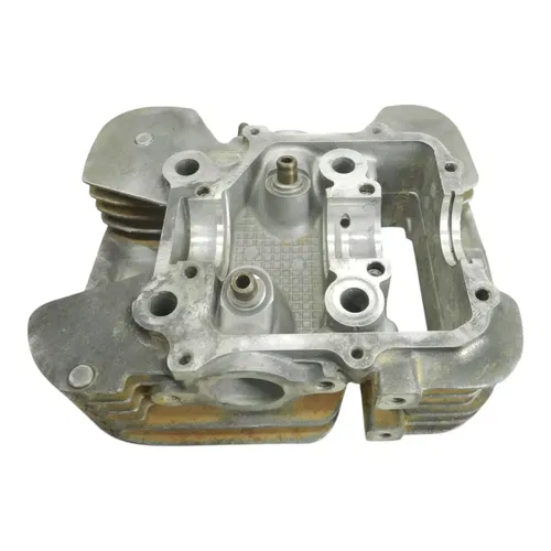 2002 POLARIS MAGNUM 325 2X4 CYLINDER HEAD 3087118 3089270