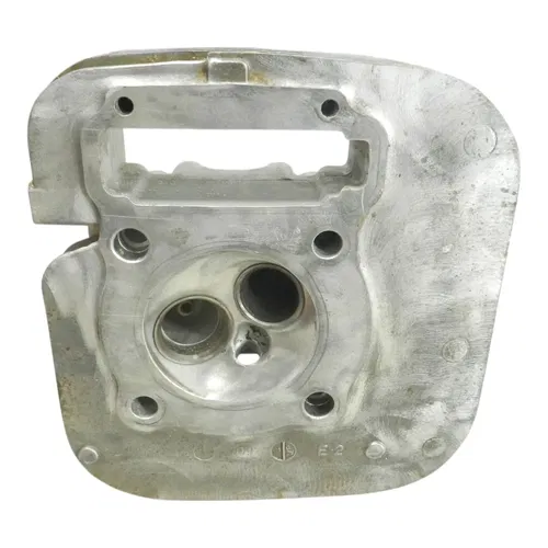 2002 POLARIS MAGNUM 325 2X4 CYLINDER HEAD 3087118 3089270