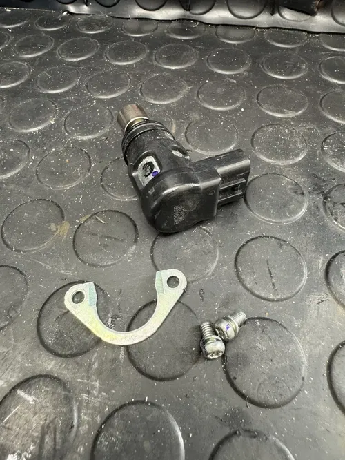 17 18 19 20 Suzuki Hayabusa Gsxr1300  Idle Speed Control Sensor Throttle Body