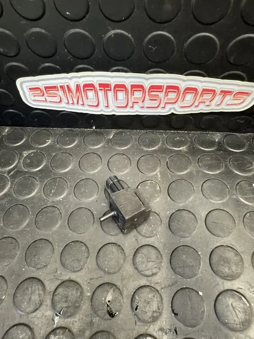 2020 17 18 19 20 Suzuki Hayabusa Gsxr1300  Maf Mass Ai Flow Sensor Airflow