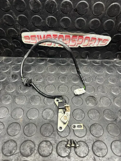 2006 2007 SUZUKI GSX-R GSXR 600 PICKUP PULSE Ignition COIL OEM 07 06 Gsxr600