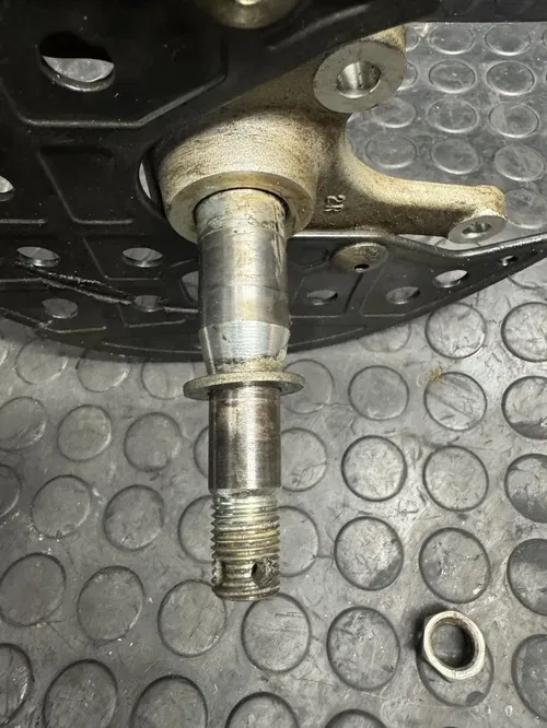 Right Driver Front Spindle Steering Knuckle 2006 Suzuki Quadracer 450 LTR450  07