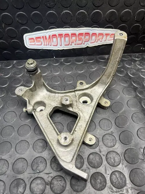 06-25 YAMAHA RAPTOR  700 Fender Brackets🔥FAST SHIP🔥 Right