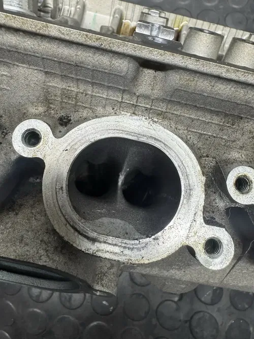 2007 06-07 Suzuki GSXR 600 GSXR600 Cylinder Head  Camshaft Buckets Cam Valves