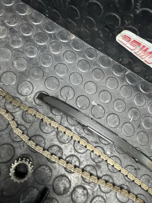 2011-2014 KAWASAKI NINJA ZX10R OEM CAM CHAIN WITH GUIDES Gear