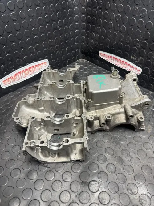 01 02 2001 2002 SUZUKI GSXR 1000 Gsxr1000 Lower ENGINE BOTTOM CRANK CASES MOTOR