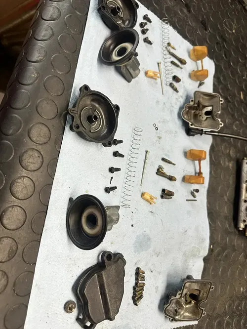 2006 Kawasaki KFX700 Kfx 700 Carburetors Carbs.        In Good Condition
