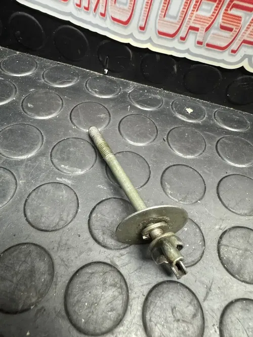 04 05 06 SUZUKI KAWASAKI RMZ250 Kx250f  Airbox Air Box Filter Cage Screw Wingnut