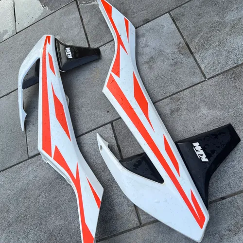 Ktm Shrouds And Swing Arm Guards