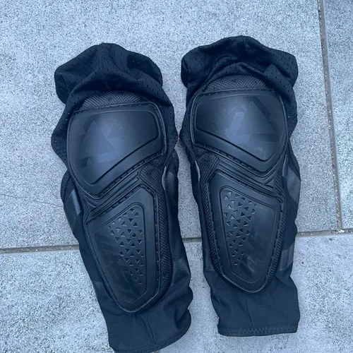 Leatt Protective - Size L