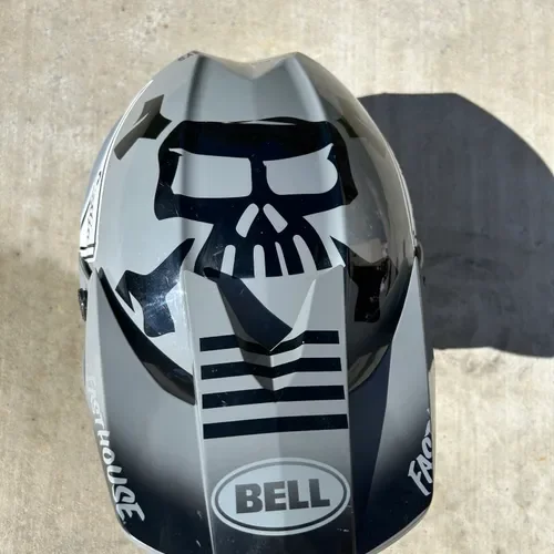 Bell Moto 10 Helmet 
