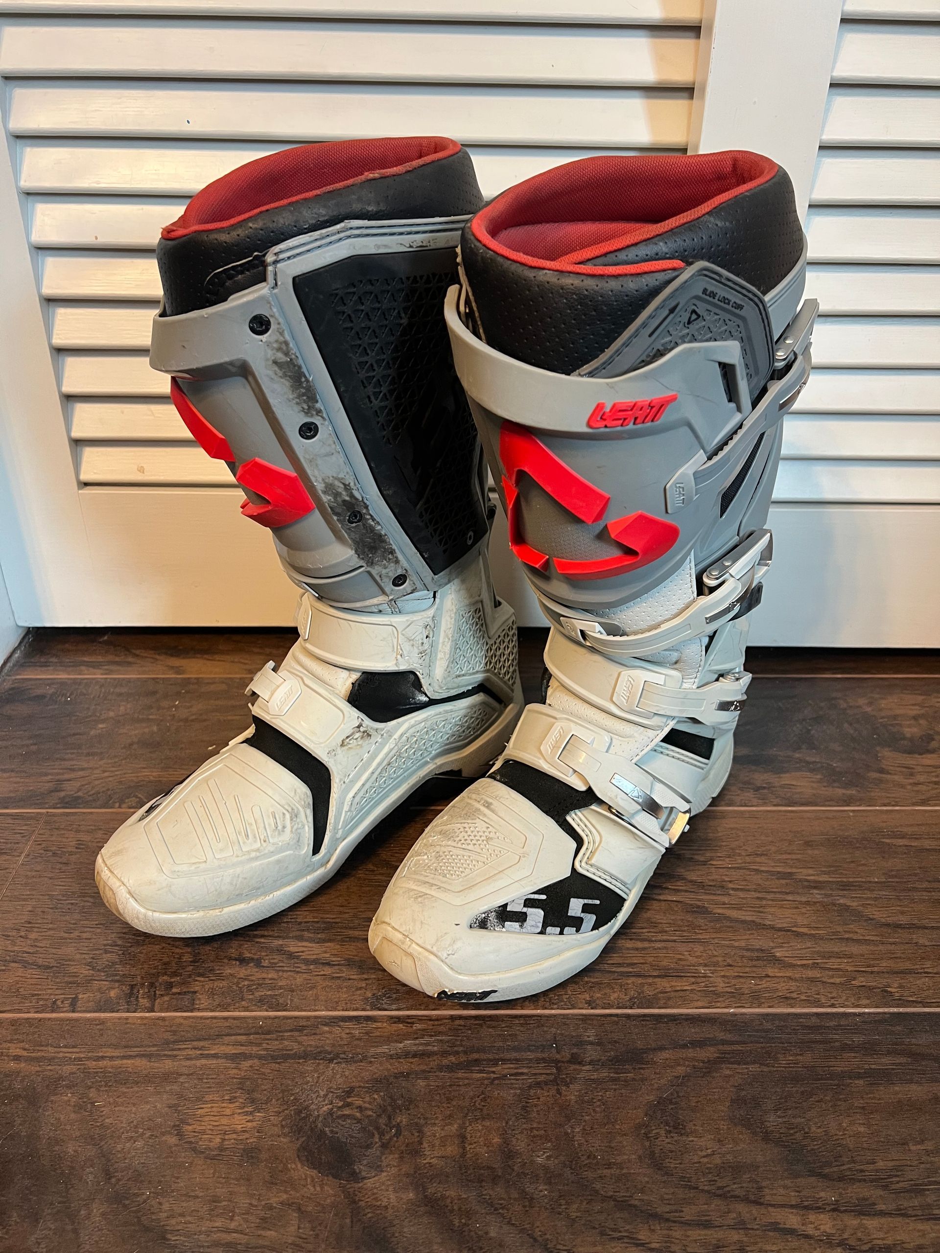 Leatt 5.5 FlexLock Boot - Size 10 