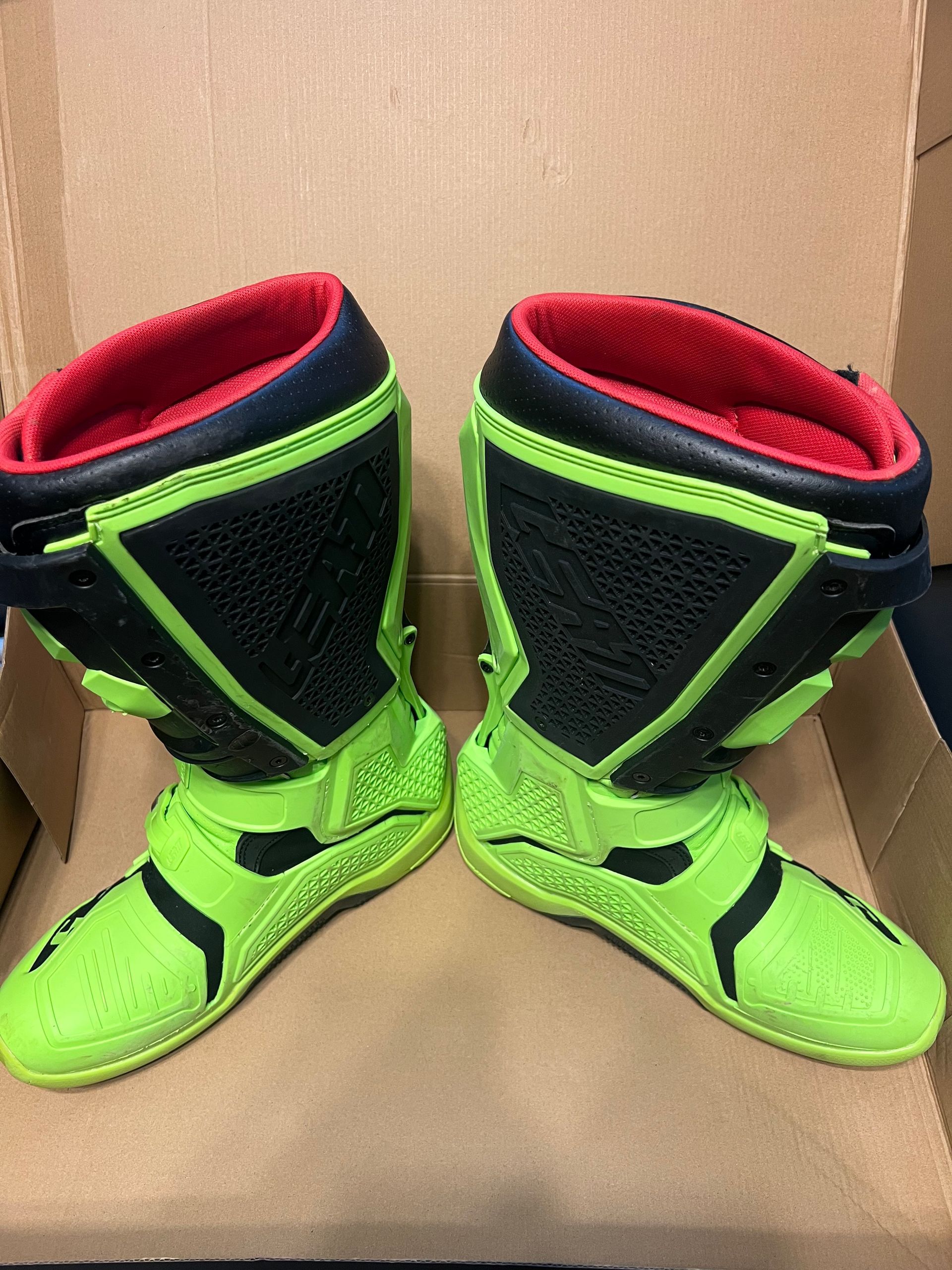 Leatt 5.5 FlexLock - Size 10 - Lime