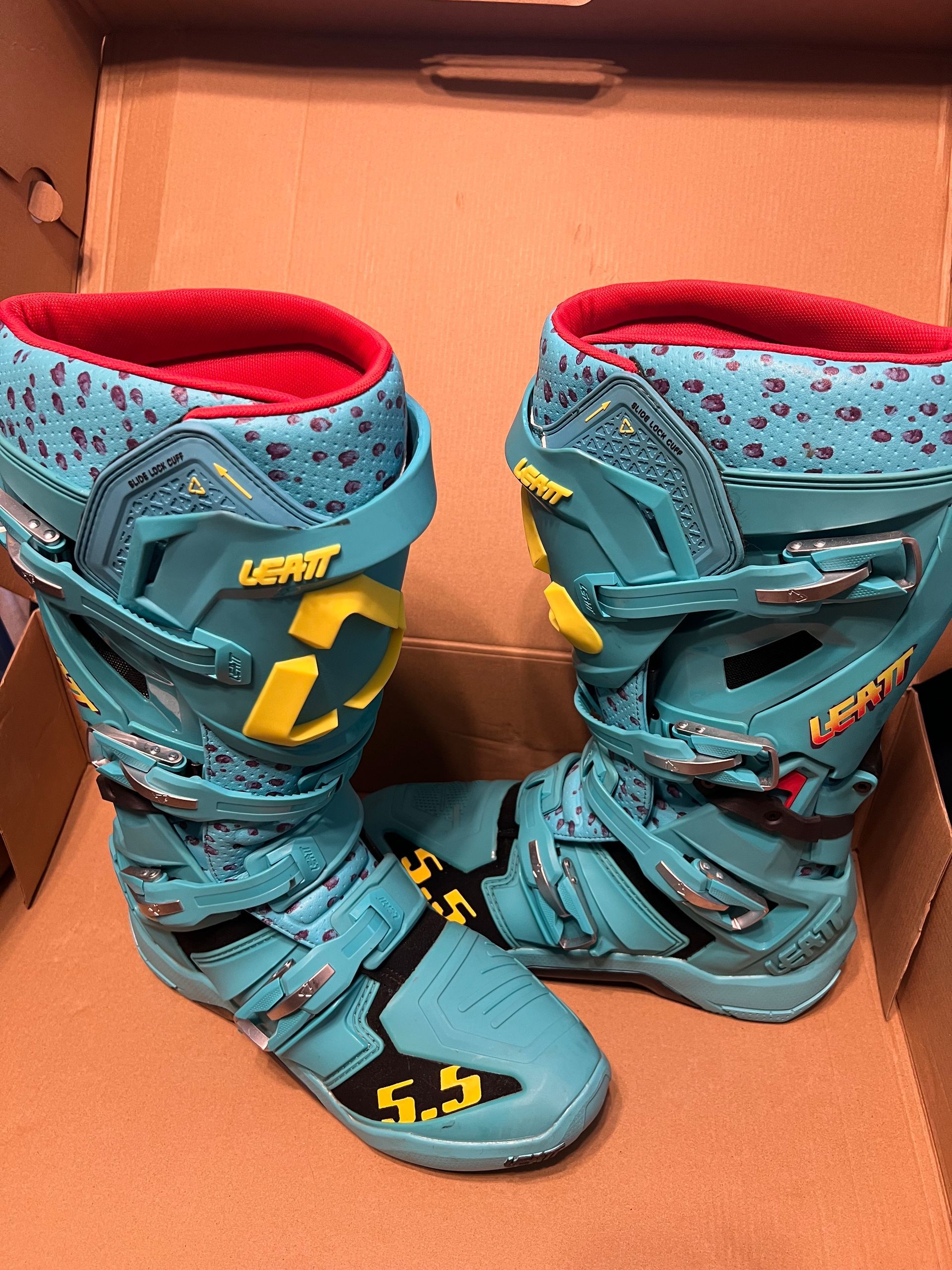 Leatt 5.5 FlexLock - Cheetah LE