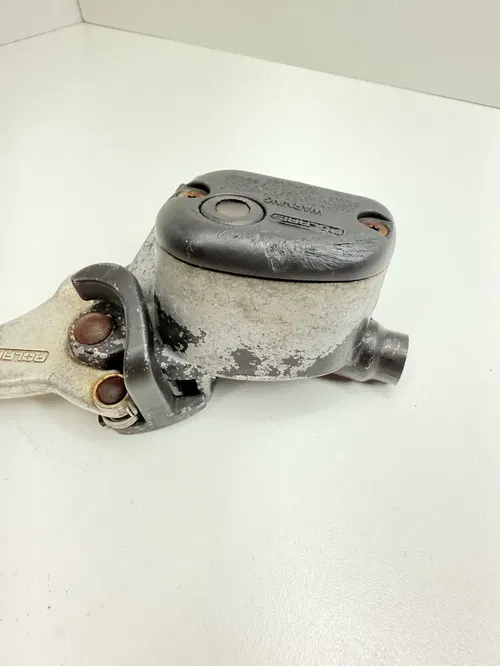 2003 POLARIS PREDATOR 500 FRONT BRAKE MASTER CYLINDER OEM 1910590