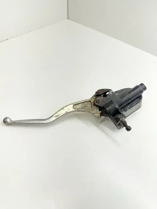2003 POLARIS PREDATOR 500 FRONT BRAKE MASTER CYLINDER OEM 1910590