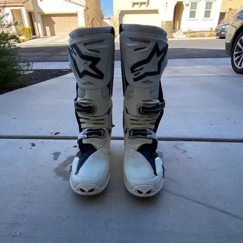 White boots size 10 discount
