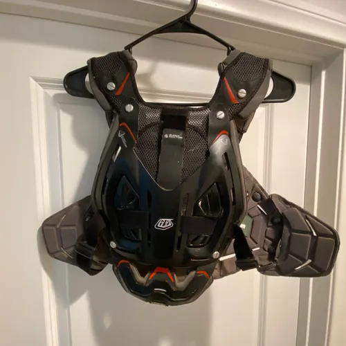 TLD Shock Doctor Chest Protector Size - M