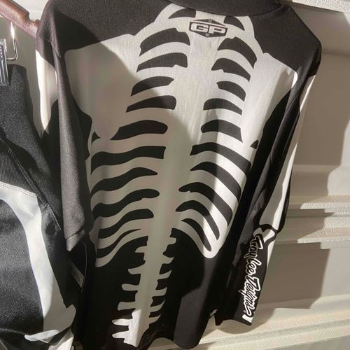 Troy lee designs skeleton on sale