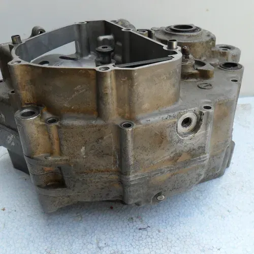 09 Kawasaki KX250F Engine Case Set Left Right