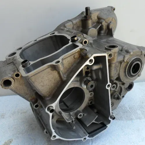 09 Kawasaki KX250F Engine Case Set Left Right