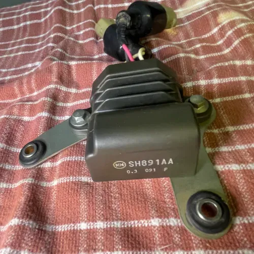 Yamaha Rectifier & Regulator Assembly