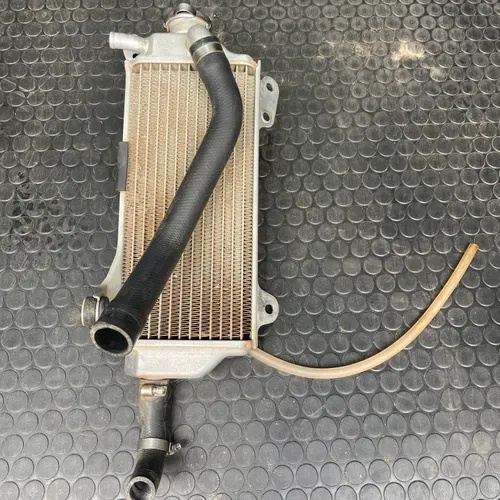 OEM YZ 250 Radiators | MX Locker