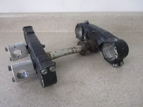 2004 HONDA CR 125 TRIPLE CLAMPS W/ FATBAR MOUNTS TRIPLE TREES 53219-KSR-J00 M203