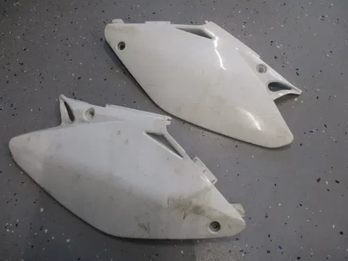 2004 HONDA CR 125 PLASTICS KIT SHROUD PLATES FENDERS, FITS 04, M203
