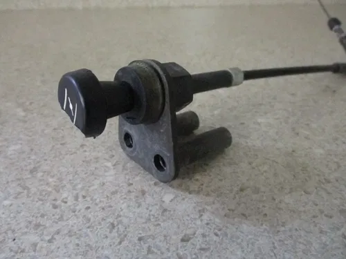 2005 KAWASAKI KLX 110 CHOKE ASSEMBLY MOUNT W/ CABLE PLUNGER, M165