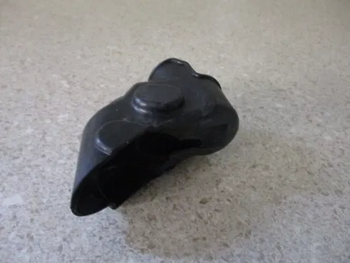 2022 KAWASAKI KX 450 FRONT BRAKE LEVER DUST COVER BOOT, FITS 19-23, M236