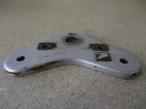 HONDA CRF 50 XR50 GENUINE TOP CLAMP BAR MOUNT, FITS ALL, M239-1