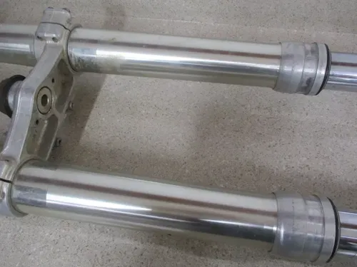 2001 SUZUKI RM250 FRONT FORK TUBES SUSPENSION W/ BILLET TOP CLAMP, M127