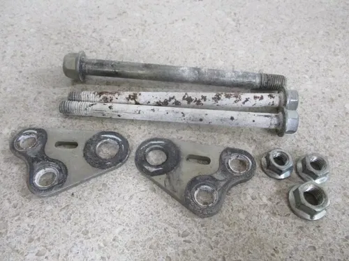 2017 HONDA CRF 450R FRONT LOWER MOTOR MOUNTS ENGINE MOUNTS HANGERS BOLTS, M140