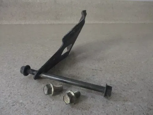YAMAHA TTR 50 ENGINE MOUNT HANGER BRACKET W/ BOLTS, FITS ALL, M223