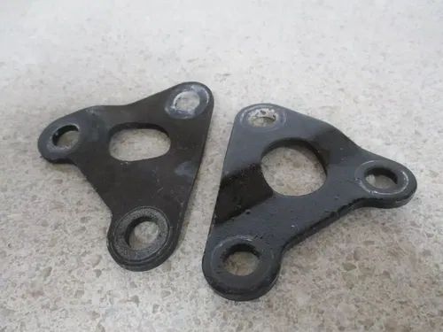 2007 SUZUKI DRZ 125L UPPER MOTOR MOUNT PLATE HANGERS SET, 41991-08G00, M151