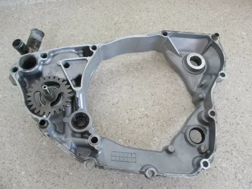 2013 KAWASAKI KX250F INNER CLUTCH COVER CASE, WATERPUMP RIGHT SIDE COVER, M105
