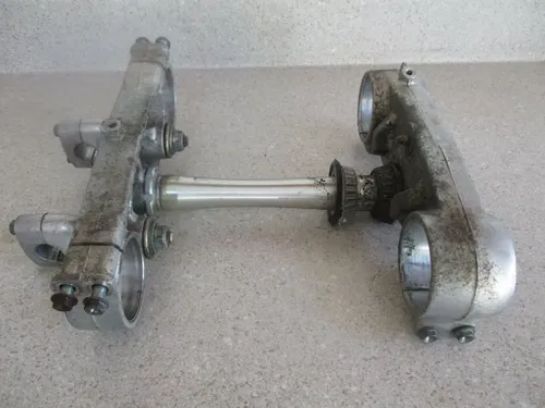 2003 HONDA CR125 OEM TRIPLE CLAMPS, TRIPLE TREES W/ MOUNTS, 53219-KZ4-J20, MX43