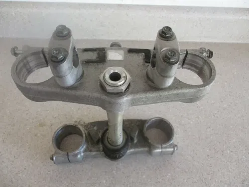 2003 HONDA CR125 OEM TRIPLE CLAMPS, TRIPLE TREES W/ MOUNTS, 53219-KZ4-J20, MX43